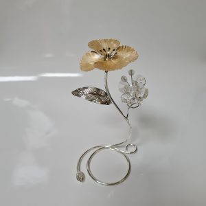 Fiore d'Appoggio con Farfalla